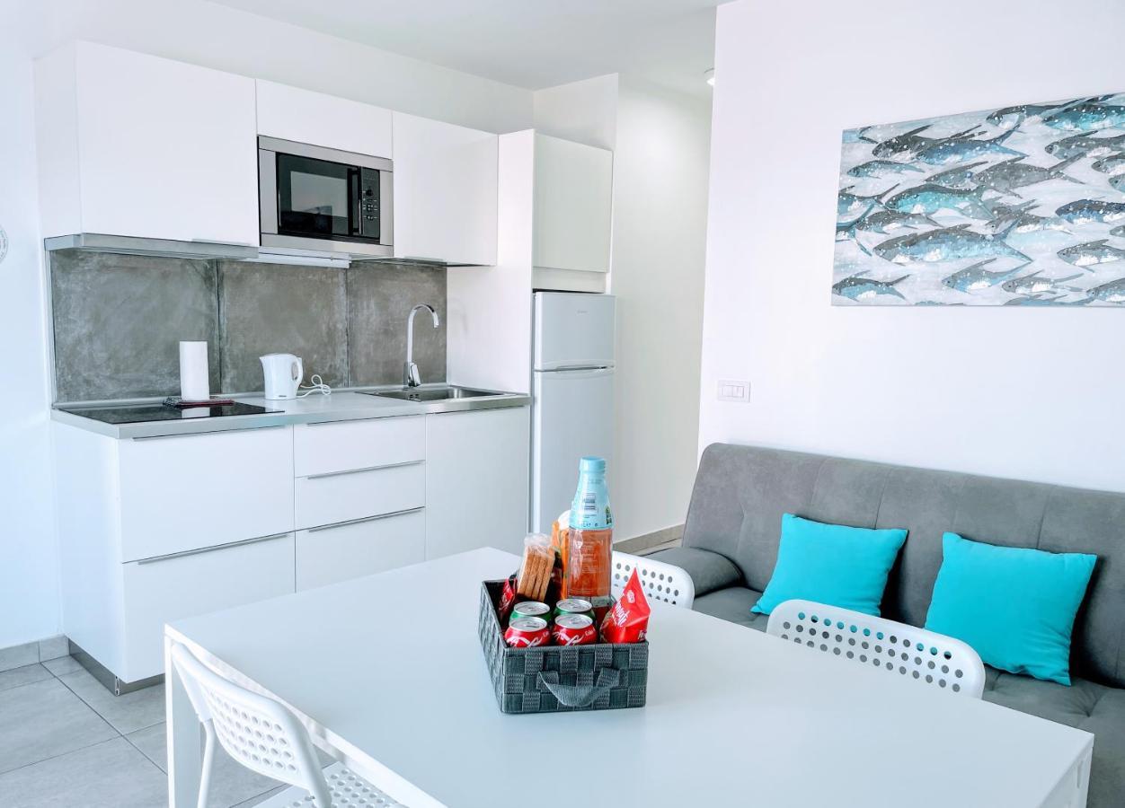 Blue Island Pool View & Wi-Fi By Irent Fuerteventura Apartment คอร์ราเลโฮ ภายนอก รูปภาพ