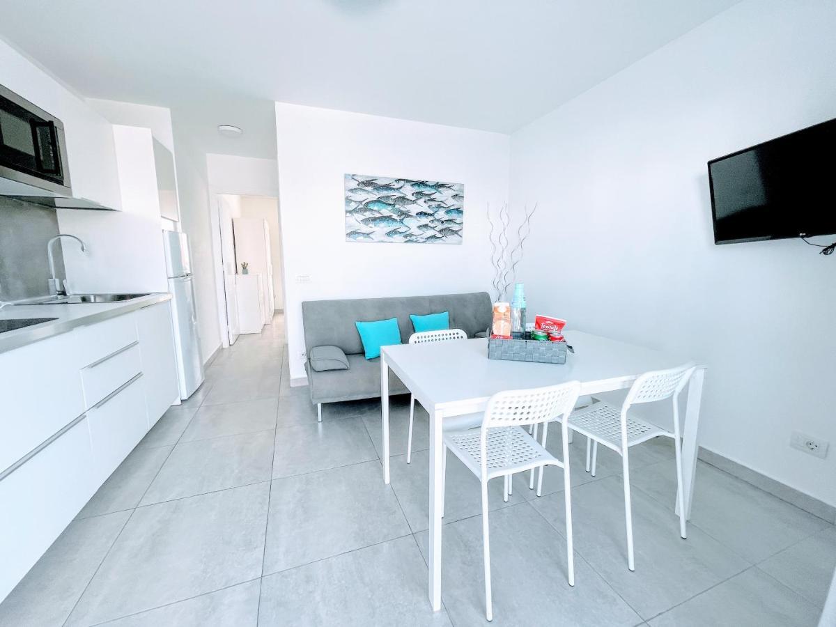 Blue Island Pool View & Wi-Fi By Irent Fuerteventura Apartment คอร์ราเลโฮ ภายนอก รูปภาพ